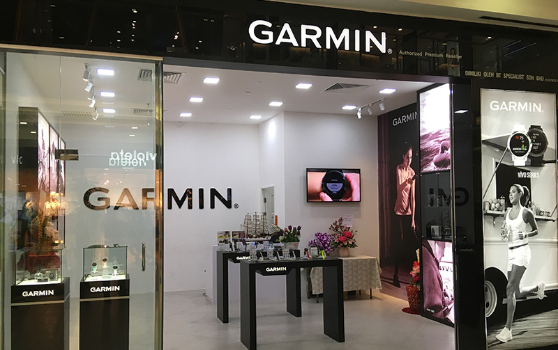 garmin stores