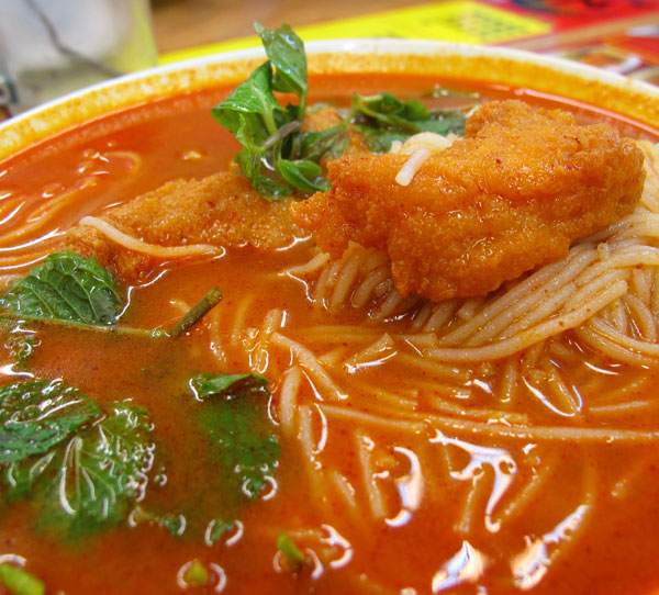 Siong Ho Fish Head Bee Hoon & Porridge @ Restaurant EST